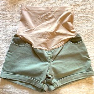 Liz Lange Maternity Shorts